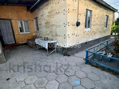 Жеке үй · 4 бөлме · 65 м² · 4.8 сот., 2 переулок ФЗО 2 — Абаевский переезд, проспект Абая, ул. Самаркандская, бағасы: 26 млн 〒 в Таразе