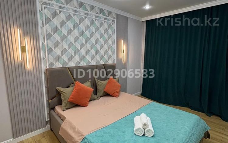 2-бөлмелі пәтер · 60 м² · 4/32 қабат, Толе би 285/8 к1, бағасы: 20 000 ₸ в Алматы, Ауэзовский р-н — фото 2