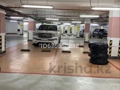 Паркинг · 1800 м² · мкр Комсомольский, Кабанбай батыр 7 — Школа #17 за 30 000 〒 в Астане, Есильский р-н