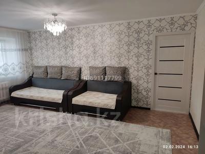 2-комнатная квартира, 45 м², 1/5 этаж посуточно, Лихарева 1 — Крылова за 13 000 〒 в Усть-Каменогорске