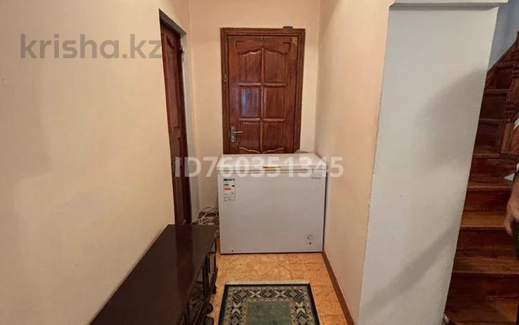 Жеке үй · 6 бөлме · 300 м² · 12 жүзд., мкр Атамура, Курмангалиева 52А — Мкр ДСУ,Пересечение Тайманова Курмангалиева, бағасы: 65 млн ₸ в Атырау — фото 2