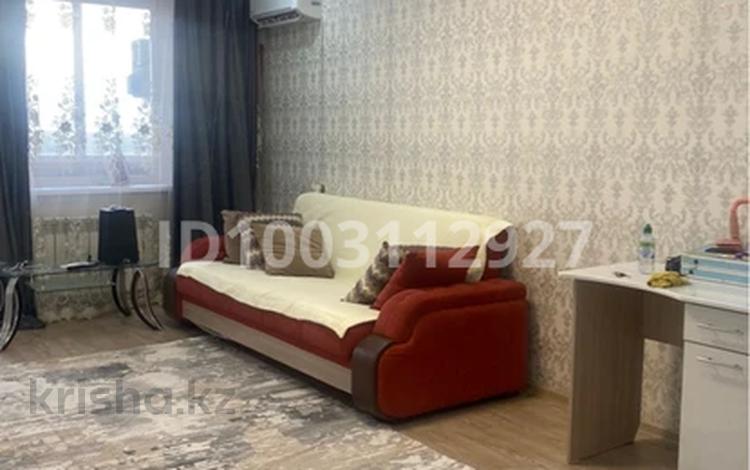 1-бөлмелі пәтер · 39 м² · 11/12 қабат, Мкр. 15 22, бағасы: 160 000 〒 в Семее — фото 2