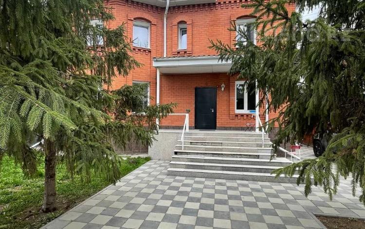 Отдельный дом · 5 комнат · 320.4 м² · 4.5 сот., Нурсултана Назарбаева 36 за 165 млн ₸ в Костанае — фото 2