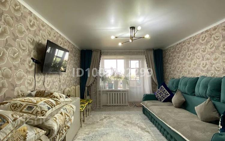 3-комнатная квартира · 59 м² · 5/5 этаж, 1 микрорайон 4 за 7 млн ₸ в  — фото 2