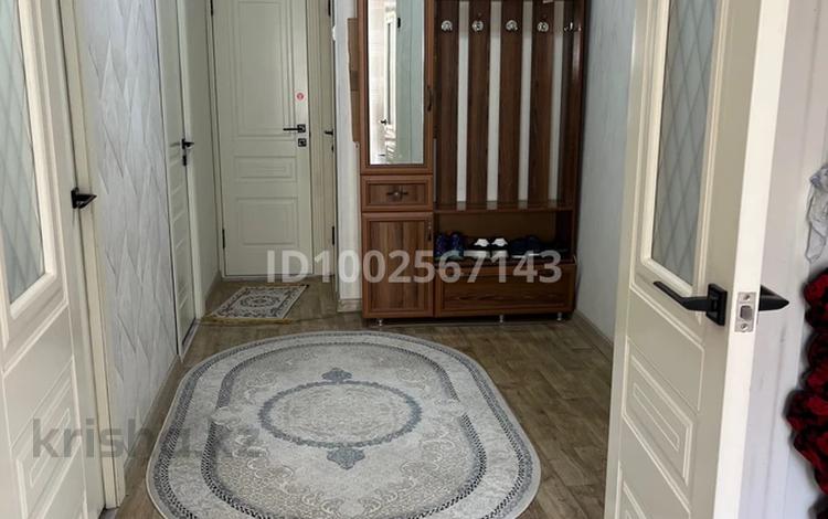 2-комнатная квартира · 52 м² · 1/4 этаж, 3-й микрорайон, 3-й микрорайон 12 — возле школы №3 за 26 млн ₸ в Шымкенте, Туран р-н — фото 2