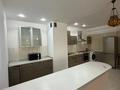 2-комнатная квартира · 95 м² · 5/15 этаж, Аль-Фараби 7 за 500 000 ₸ в Алматы, Бостандыкский р-н