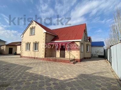 Часть дома • 6 комнат • 211.4 м² • 8 сот., Сланов 67 — Майлин за 65 млн 〒 в Атырау