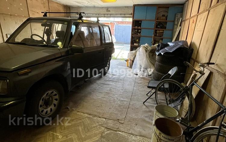 Гараж · 60 м² · улица серекбаева ГК хозблок — Гараж ГК хозблок, бағасы: 5 млн ₸ в Усть-Каменогорске — фото 2