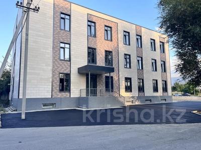 Еркін, дүкендер мен бутиктер, медорталықтар мен дәріханалар · 1080 м², бағасы: 480 млн ₸ в Алматы, Наурызбайский р-н