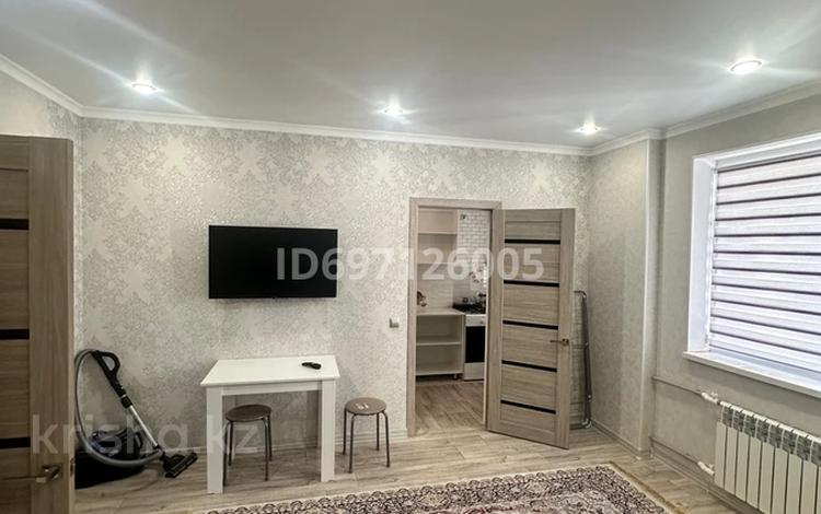 1-комнатная квартира · 32 м² · 5/6 этаж, 17-й мкр 90 — Возле центральной дороги за 10 млн ₸ в Актау — фото 6
