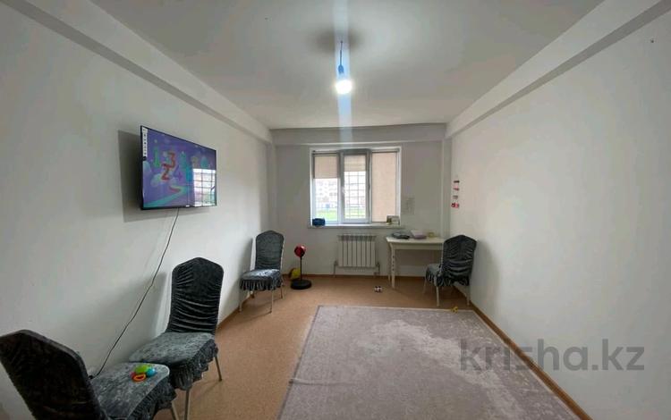 2-бөлмелі пәтер · 53 м² · 4/5 қабат, Бирлик 10, бағасы: 20.5 млн ₸ в Талдыкоргане, мкр Бирлик — фото 2