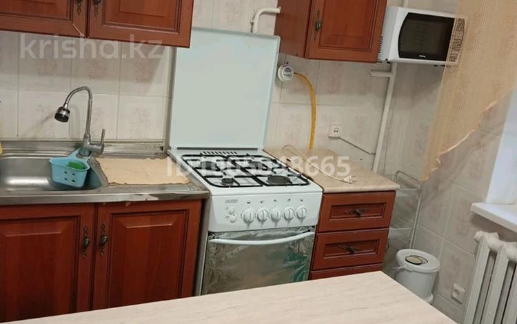 1-комнатная квартира · 40 м² · 2/5 этаж, Авангард 3 мкр 24 — Возле парк победы за 140 000 ₸ в Атырау, мкр Авангард-3 — фото 2