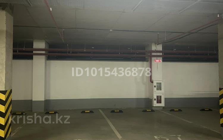 Паркинг · Казыбек би 41/1 за 45 000 ₸ в Астане, Нура р-н — фото 2
