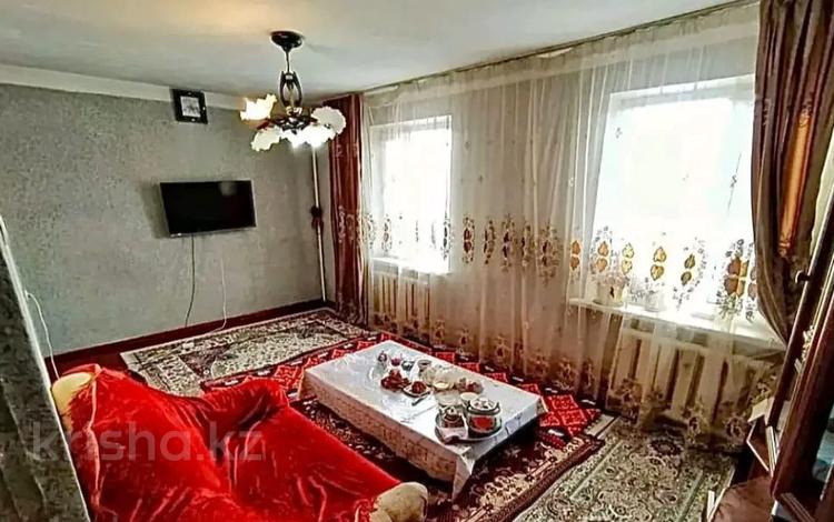 3-комнатная квартира, 58 м², 3/5 этаж, - — - -