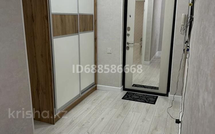 2-бөлмелі пәтер · 80 м² · 6/9 қабат, 15-й мкр 62, бағасы: 36 млн ₸ в Актау — фото 5