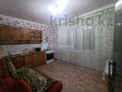 1-бөлмелі пәтер · 42 м² · 5/7 қабат, Дружбы народов 27г, бағасы: 100 000 ₸ в Аксае