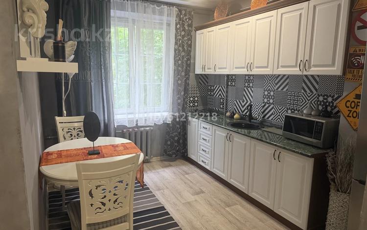 1-комнатная квартира · 37 м² · 2/4 этаж, Абая 47 — Абая Абылайхана за 280 000 ₸ в Алматы, Алмалинский р-н — фото 21