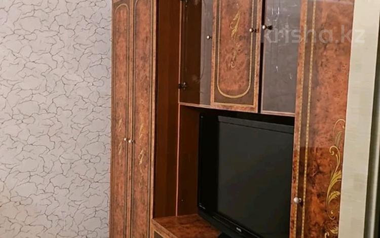 1-комнатная квартира · 35 м², Абая 21 за 150 000 ₸ в Петропавловске — фото 2