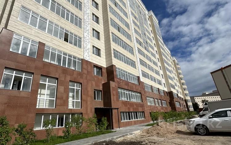 1-комнатная квартира, 44 м², 3/12 этаж, Кенен Азербаева 37/1 за 13.9 млн 〒 в Астане, Алматы р-н — фото 2