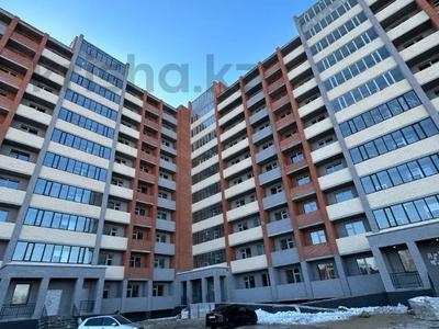 4-комнатная квартира, 97 м², 6/10 этаж, Сатпаева 182 за 29.5 млн 〒 в Павлодаре