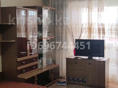 Продажа квартир в Мангистауской обл.: 2-комнатная квартира · 47.3 м² · 5/7 этаж, 4-й мкр 58 — Около ТЦ"шума" сзади ДК "Абая" за 9 млн 〒 2-комнатная квартира · 47.3 м² · 5/7 этаж, 4-й мкр 58 — Около ТЦ"шума" сзади ДК "Абая" за 9 млн 〒 в Актау