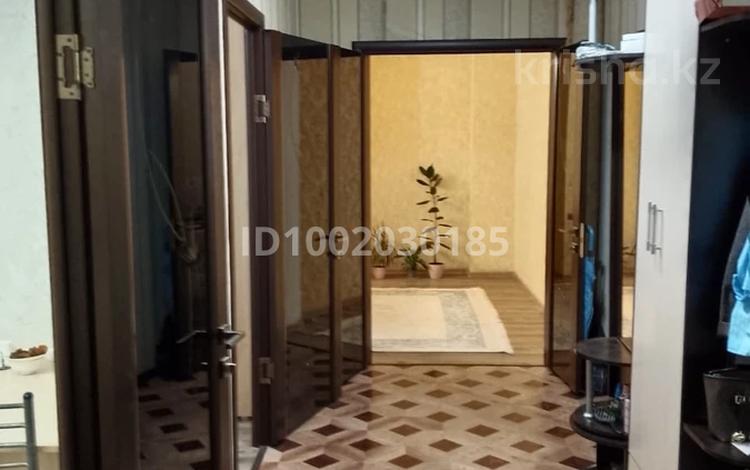 2-комнатная квартира · 54.5 м² · 4/5 этаж, мкр Нурсая 26 за 21 млн 〒 в Атырау — фото 2