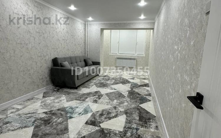 2-комнатная квартира · 56 м² · 3/9 этаж, 14-й мкр 13 за 200 000 ₸ в Актау — фото 2