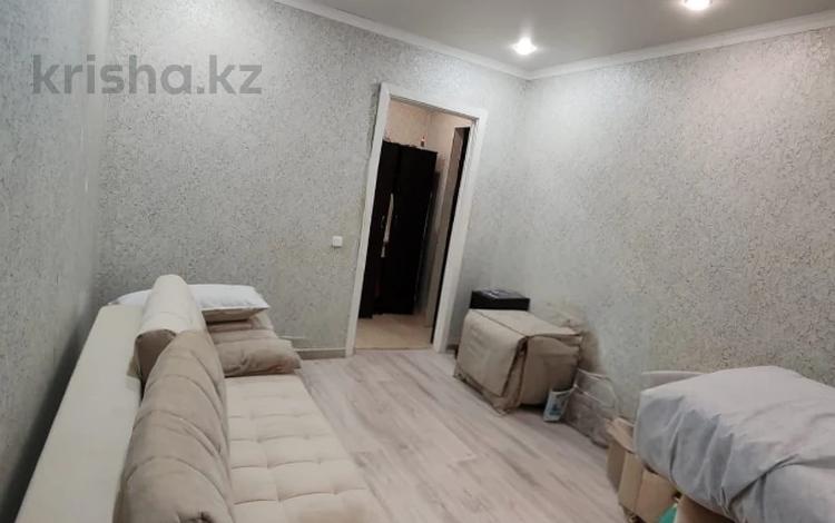 1-комнатная квартира · 33 м² · 1/5 этаж, кунаева 7 за 12 млн ₸ в Уральске — фото 2