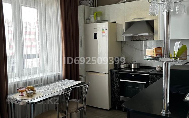 2-бөлмелі пәтер · 64 м² · 4/5 қабат, Поповича 48, бағасы: 18.5 млн ₸ в Глубокое — фото 13