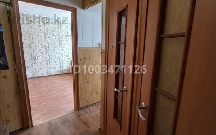 3-комнатная квартира · 61 м² · 1/5 этаж, Бауыржан Момышулы 1 за 90 000 ₸ в Аксу — фото 2