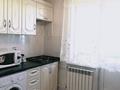 1-бөлмелі пәтер, 40 м², 5/5 қабат тәулігіне, мкр 8, 101 стрелковой бригады 13/1, бағасы: 10 000 〒 в Актобе, мкр 8 — фото 5