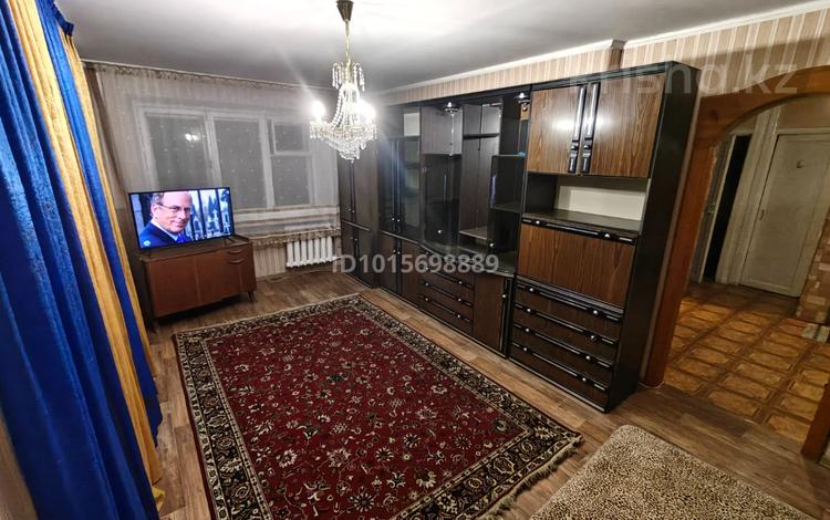 3-бөлмелі пәтер · 60 м² · 2/5 қабат, Камзина 18 — Естая, бағасы: 185 000 ₸ в Павлодаре — фото 2