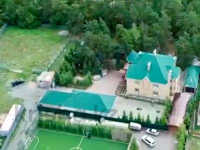 Дом · 8 комнат · 500 м², БСХТ за 400 000 〒 в Щучинске