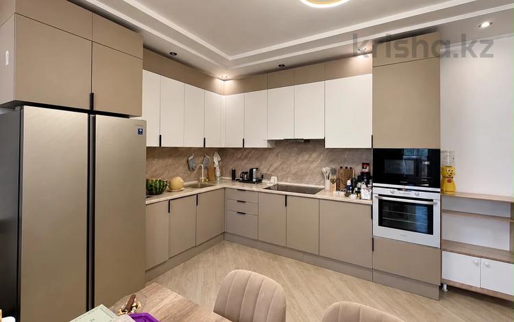 4-бөлмелі пәтер · 150 м² · 9/13 қабат, Аль-Фараби 95, бағасы: 105 млн ₸ в Алматы, Бостандыкский р-н — фото 2