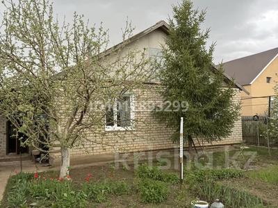 Отдельный дом · 4 комнаты · 100 м² · 10 сот., мкр. Зачаганск пгт, Гринько 52 за 27 млн ₸ в Уральске