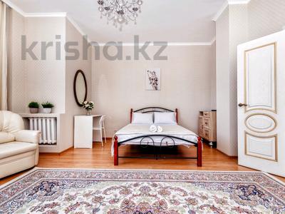 1-комнатная квартира · 57 м² · 11/12 этаж, Сарайшык 34 — Байтерек/ Дом министерств/Центр за 15 000 ₸ в Астане, Есильский р-н