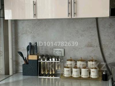 3 бөлме · 72 м² · 2 қабат, Радостовца 13, бағасы: 75 000 ₸ в Алматы, Алмалинский р-н
