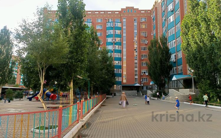 3-комнатная квартира · 90 м² · 9/9 этаж, мкр. Алтын орда, А.Молдагулова 60/1 за 180 000 ₸ в Актобе — фото 2