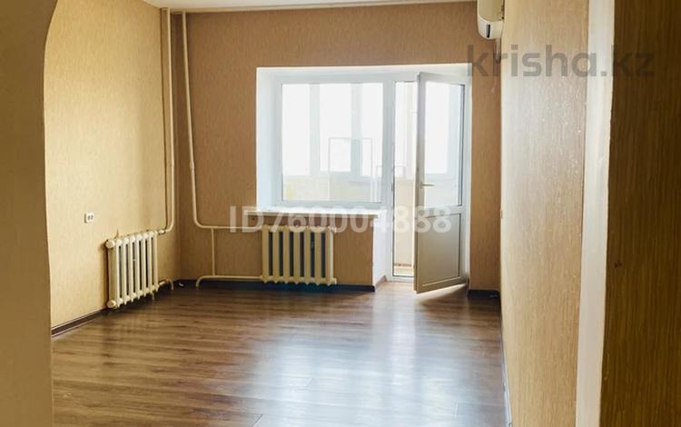 1-бөлмелі пәтер · 39 м² · 3/6 қабат, Щурихина 40 — Сити центр, бағасы: 13.8 млн ₸ в Уральске — фото 68