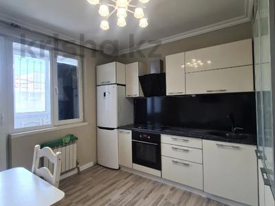 Продажа квартир в Алматы: 3-комнатная квартира · 83 м² · 2/10 этаж, мкр Аксай-4, Аксай 4 за 65 млн 〒 3-комнатная квартира · 83 м² · 2/10 этаж, мкр Аксай-4, Аксай 4 за 65 млн 〒 в Алматы, Ауэзовский р-н