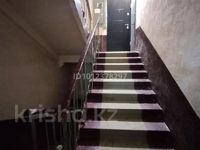 1-бөлмелі пәтер · 30 м² · 2/5 қабат, мкр Каратау 11 — Рядом ресторан Qobyz, бағасы: 9 млн ₸ в Таразе