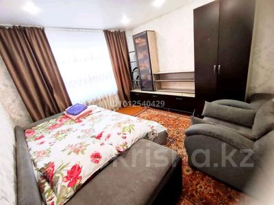 2-бөлмелі пәтер · 43 м² · 1/5 қабат, Бауыржана Момышулы 11, бағасы: 10 000 ₸ в Аксу
