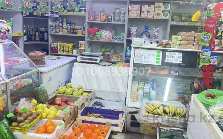 Магазин действующий или обменяю на квартиру · 40 м², бағасы: 15 млн 〒 в Актобе, мкр 5 — фото 2