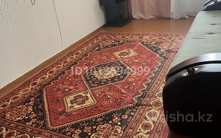 1-бөлмелі пәтер · 32 м² · 4/5 қабат, Айтиева, бағасы: 2 000 ₸ в Уральске — фото 2