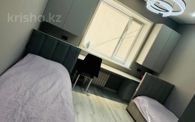 4-комнатная квартира · 105.5 м² · 5/5 этаж, мкр Юго-Восток, Мкр Юго-Восток, ул. Муканова 51А за 58 млн ₸ в Караганде, Казыбек би р-н — фото 2