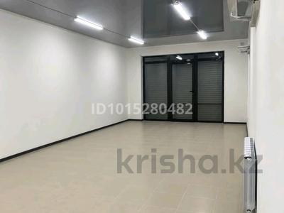 Свободное назначение, офисы, магазины и бутики, склады, салоны красоты · 60 м² за 200 000 ₸ в Актобе, мкр. Курмыш