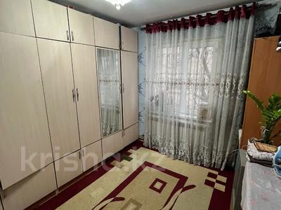 3-комнатная квартира, 59.5 м², 3/5 этаж, уалиханова за 20 млн 〒 в Шымкенте, Енбекшинский р-н