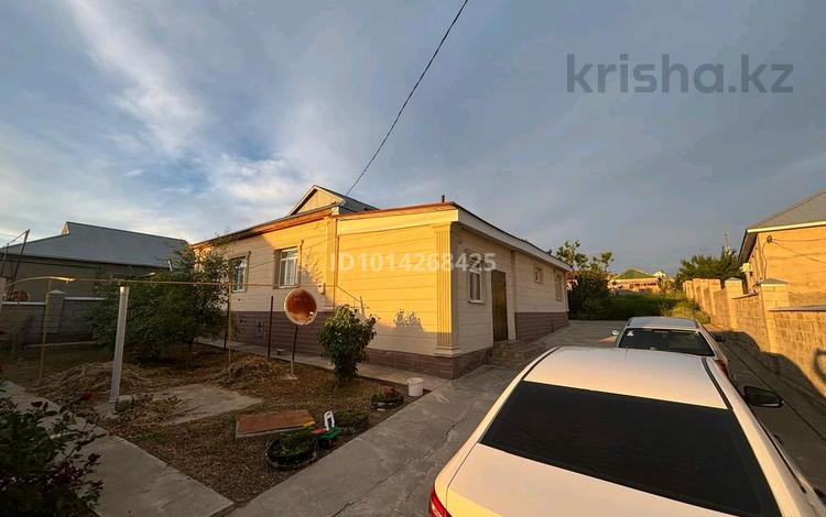 8-комнатная квартира · 100 м², Тәуелсіздік 16 — Бағысбаев көшесінің қиылысы за 28 млн ₸ в Тюлькубасе — фото 2