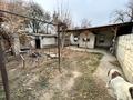Часть дома · 3 комнаты · 200 м² · 2.25 сот., Дулати 166/2 — Дом расположен в центре города на улице М. Х. Дулати, рядом продуктовые магазины, парикмахерская, средняя школа, мечеть, аптека, поликлиника, диагностические центры, СТО, остановки общественного транспорта, не далеко ТЦ «Гипер Хаус», район считается наиболее оживлённым, подходит под любой бизнес: за 14 млн ₸ в Шымкенте, Туран р-н — фото 7