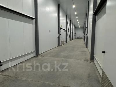 Аренда промбаз и заводов в Западно-Казахстанской обл.: Промбаза · 40 соток, Молдашева 39 за 5 500 〒 Промбаза · 40 соток, Молдашева 39 за 5 500 〒 в Уральске